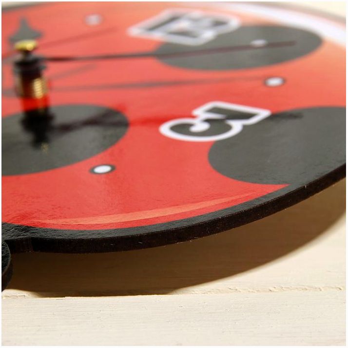 Картинка Часы настенные, серия: Детские, "Божья коровка", плавный ход, 24 см (№3734022) от магазина Мир детей Товары для Новорожденных