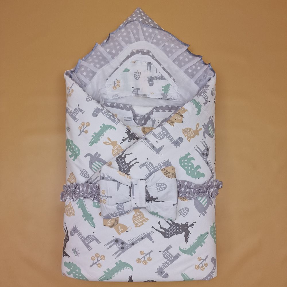 Комплект на выписку 12 пр: одеяло+пододеяльник+уголок+2 пеленки+3 распашонки+3 чепчика+бант артикул анонс 1878б-2-2_о_10