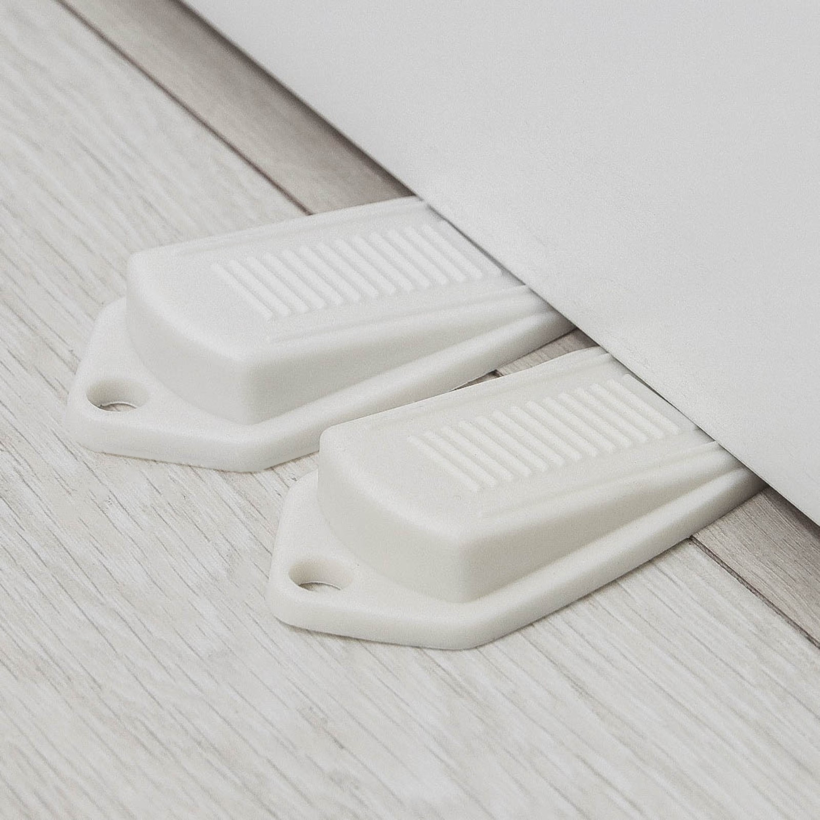 Картинка Стоппер для дверей, набор 2 шт, цвет белый, Крошка Я (№1886174) от магазина Мир детей Товары для Новорожденных