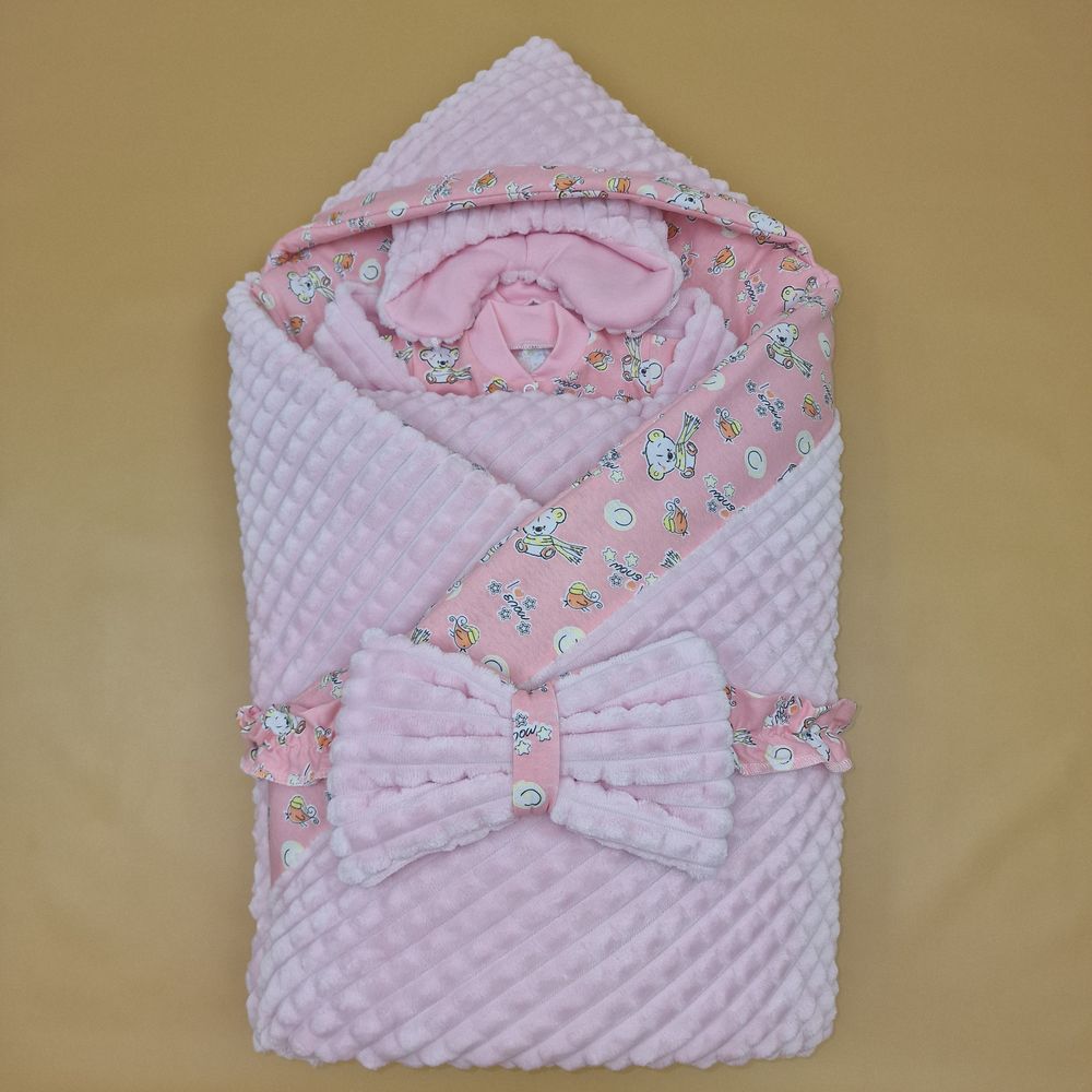 Комплект на выписку 7 пр: одеяло+уголок+конверт+кофточка+шапочка+ползунки+бант артикул анонс 1884в-1-1_о_10