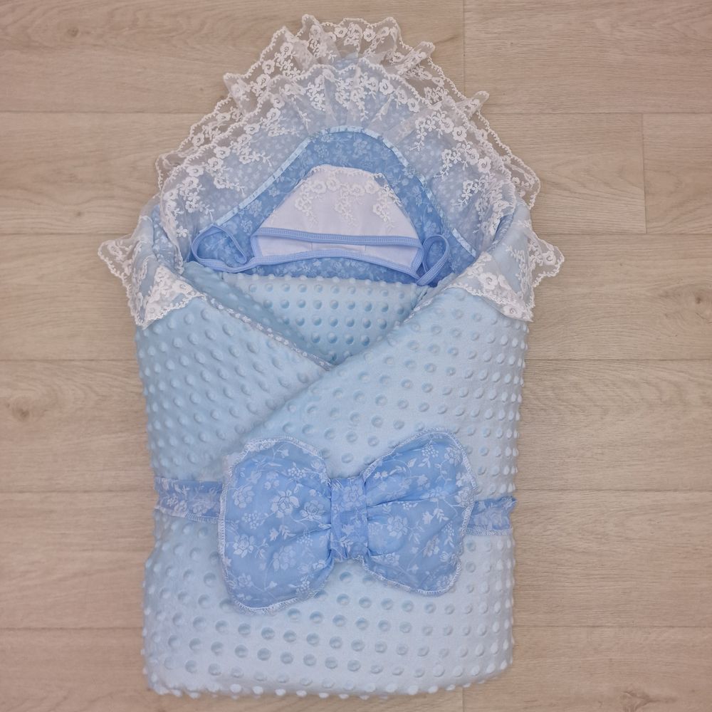 Комплект на выписку 4 пр: одеяло+уголок+чепчик+бант артикул анонс 1867в-0-2_к_05