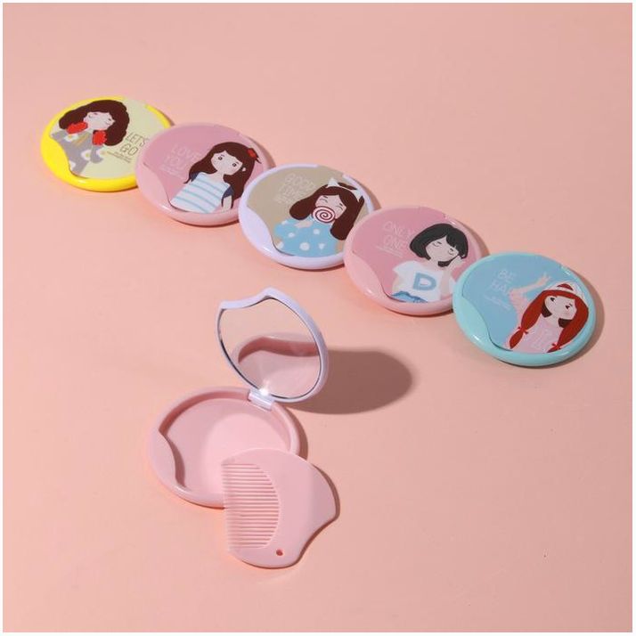 Зеркало складное «Девушки», с расчёской, d 8 см, рисунок МИКС артикул анонс 3733355