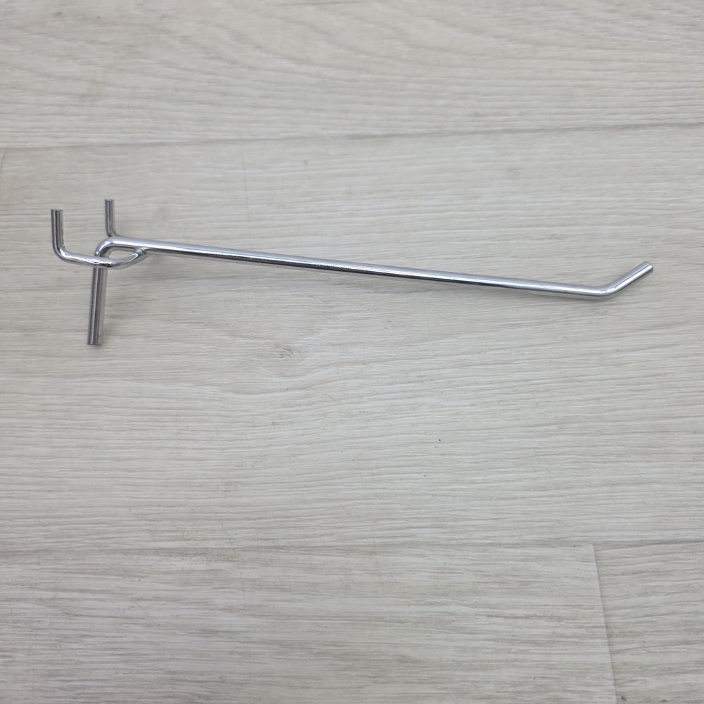 № вод-од-20 Крючок (кронштейн) на перфорированный стеллаж водолей (длина 20 см) хром