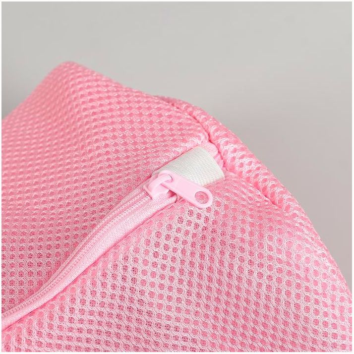 Картинка Мешок для стирки Доляна, 34?23?23 см, трехслойный, крупная сетка, цвет МИКС (№2516026) от магазина Мир детей Товары для Новорожденных