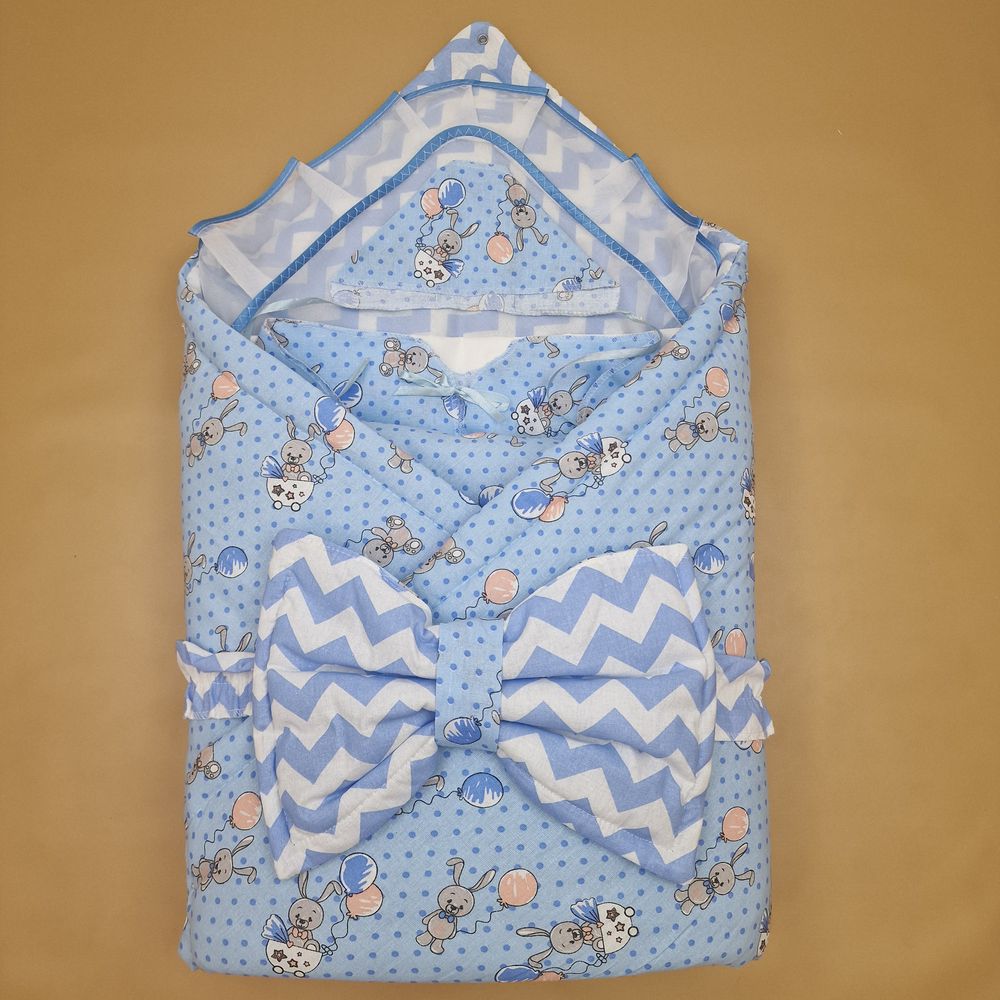 Комплект на выписку 5 пр: одеяло+уголок+пеленка+распашонка+чепчик+бант-подушка артикул анонс 1890б-1-1_к_08