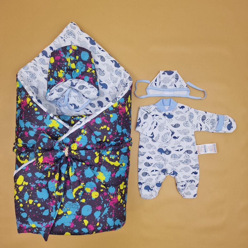 Комплект на выписку 5 пр: одеяло+комбинезон+шапочка+чепчик+бант артикул анонс 1892д-2-2_к_14