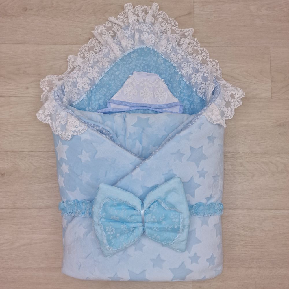 Комплект на выписку 4 пр: одеяло+уголок+чепчик+бант артикул анонс 1867в-0-1_к_13