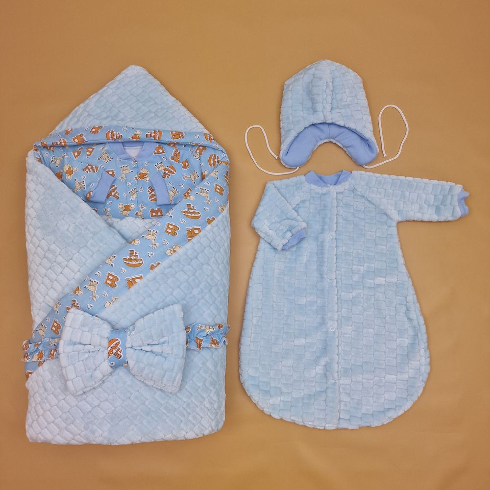 Комплект на выписку 7 пр: одеяло+уголок+конверт+кофточка+шапочка+ползунки+бант артикул анонс 1884в-1-1_о_26
