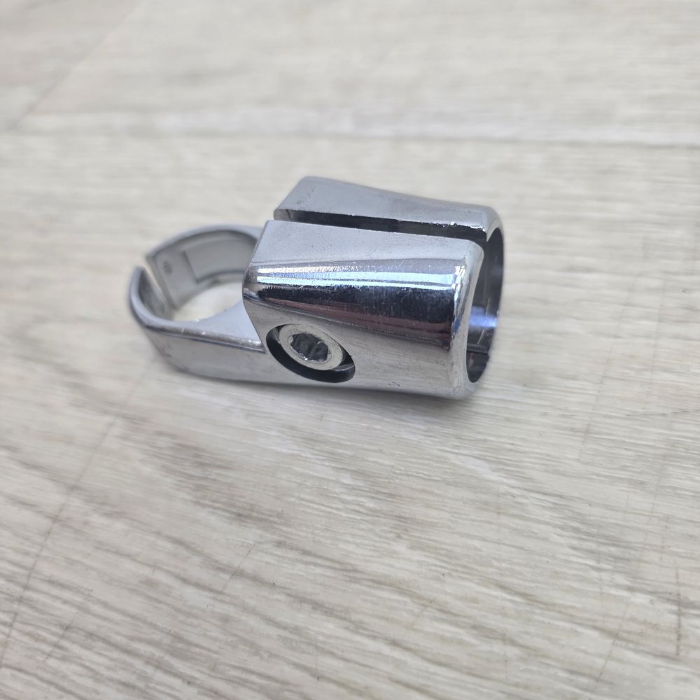 Крепление двух перпендикулярных труб джокер uno артикул анонс Джок8