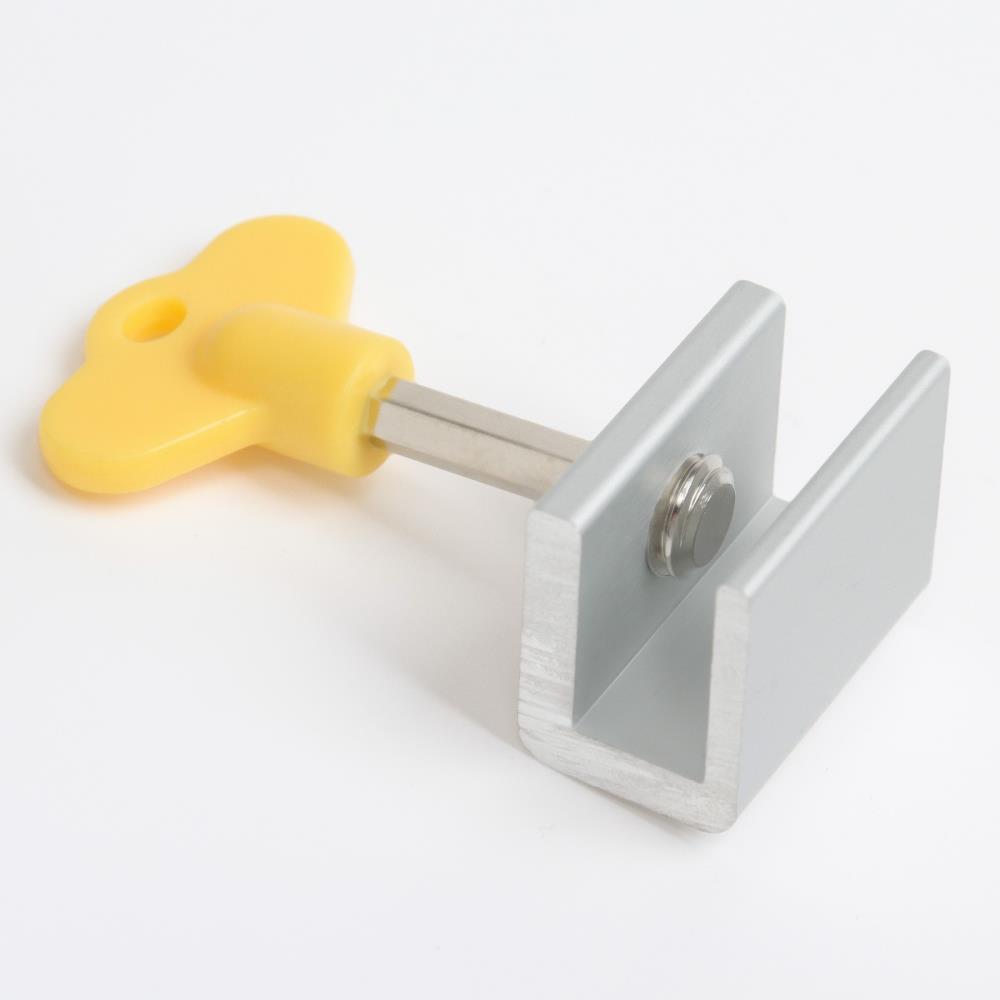 Картинка Блокиратор для окон и раздвижных дверей «Ключик», под профиль 10 мм, цвет желтый, Крошка Я (№10175504) от магазина Мир детей Товары для Новорожденных