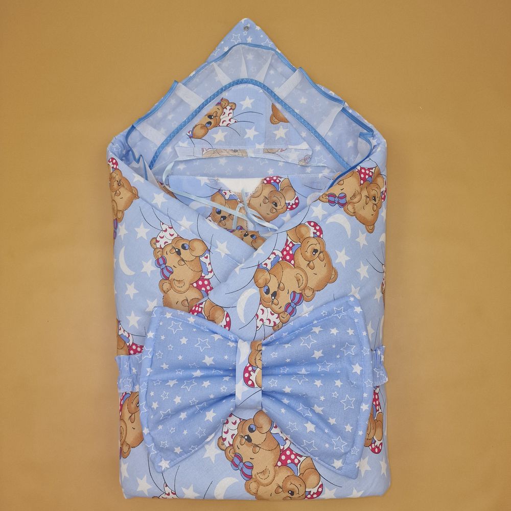 Комплект на выписку 5 пр: одеяло+уголок+пеленка+распашонка+чепчик+бант-подушка артикул анонс 1890б-1-2_к