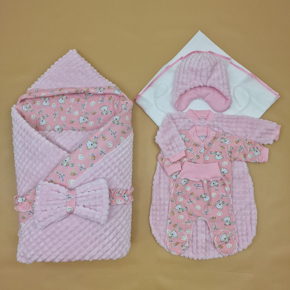 Комплект на выписку 7 пр: одеяло+уголок+конверт+кофточка+шапочка+ползунки+бант артикул анонс 1884в-1-2_о_12