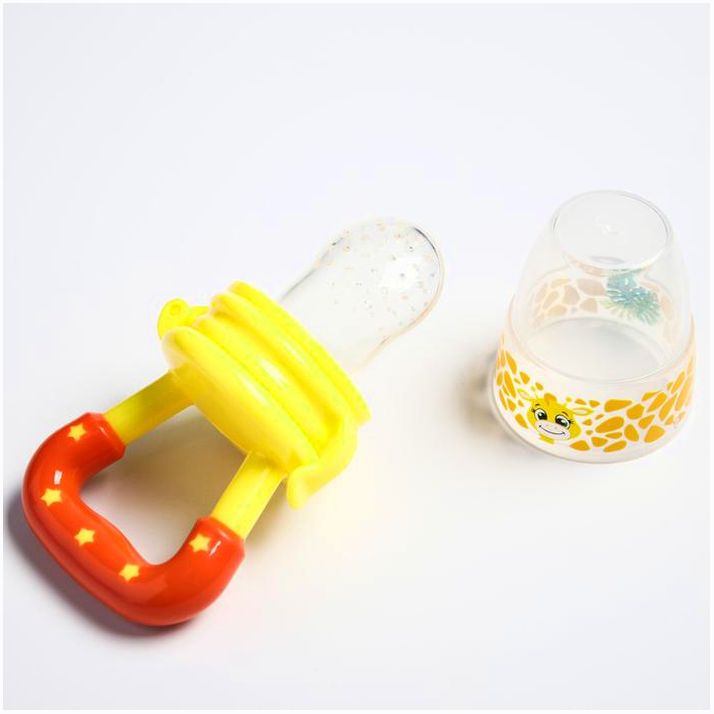 Картинка Ниблер «Жирафик», с силиконовой сеточкой, цвет жёлтый/красный (№2357265) от магазина Мир детей Товары для Новорожденных