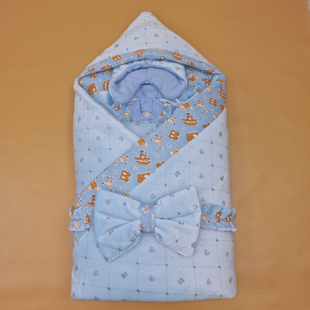 Комплект на выписку 7 пр: одеяло+уголок+конверт+кофточка+шапочка+ползунки+бант артикул анонс 1884в-1-1_о_22