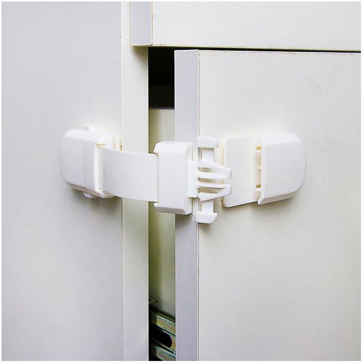 № 2296098 Блокиратор «Универсальный»