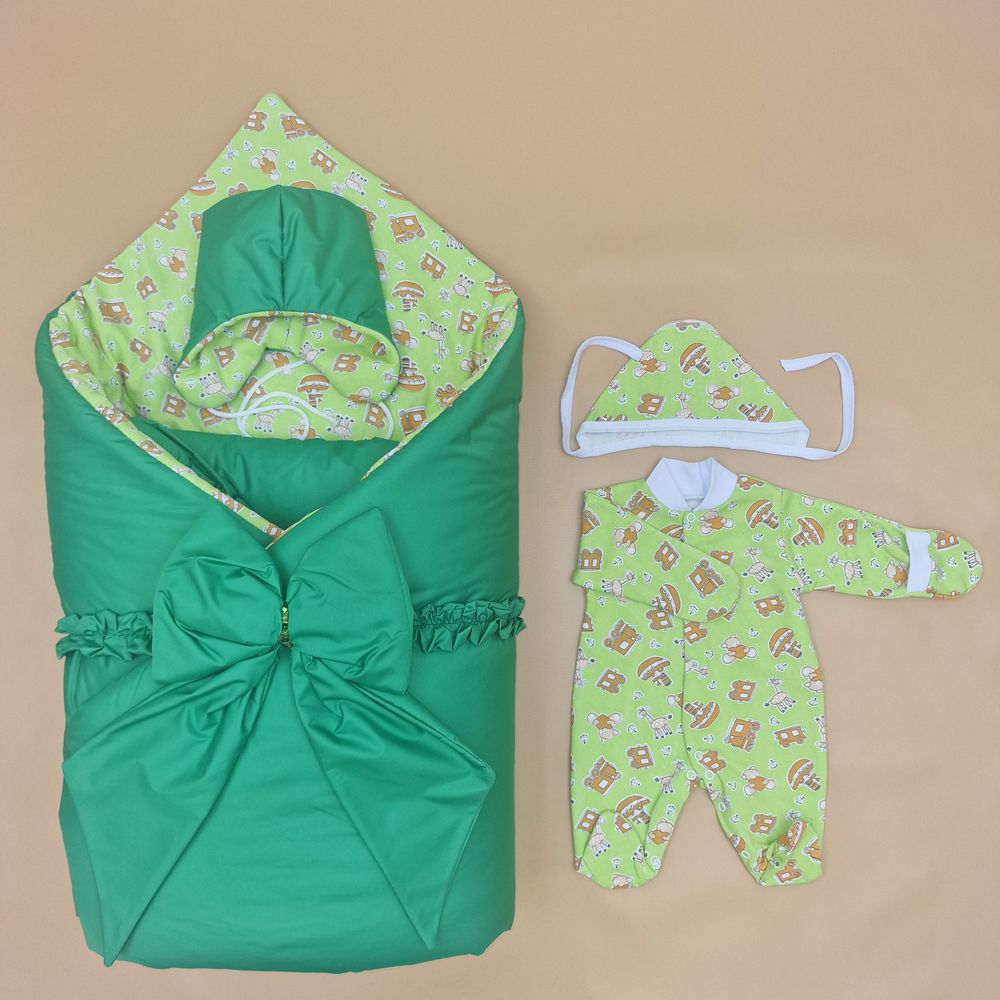 Комплект на выписку 5 пр: одеяло+комбинезон+шапочка+чепчик+бант артикул анонс 1892д-2-2_к_30