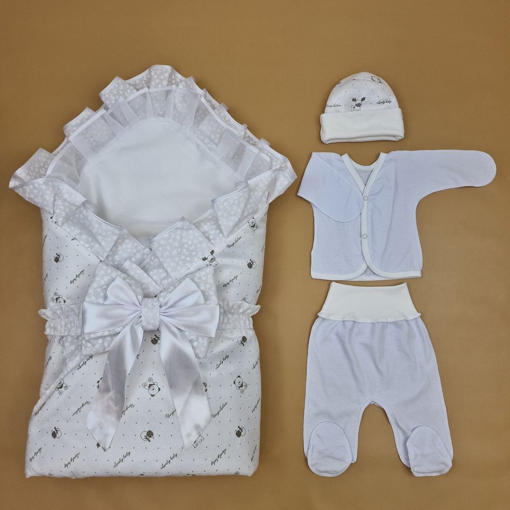 Комплект на выписку 7 пр: одеяло+уголок+ползунки+пеленка+распашонка+шапочка+бант (двухсторонний) артикул анонс 1877в-1-1_о_10