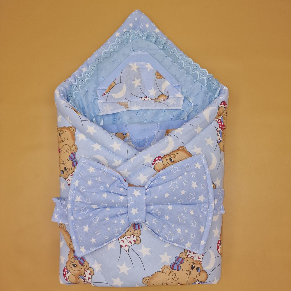 Комплект на выписку 7 пр: одеяло+уголок+пеленка+2 распашонки+чепчик+бант артикул анонс 1880б-2-1_о_09