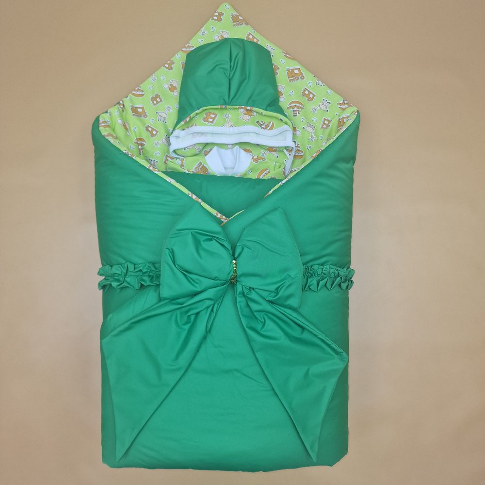 Комплект на выписку 5 пр: одеяло+комбинезон+шапочка+чепчик+бант артикул анонс 1892д-2-2_к_29