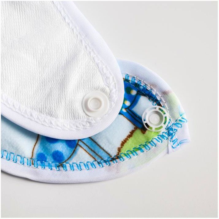 Картинка Нагрудник/слюнявчик для кормления на кнопке, МИКС (№2849339) от магазина Мир детей Товары для Новорожденных