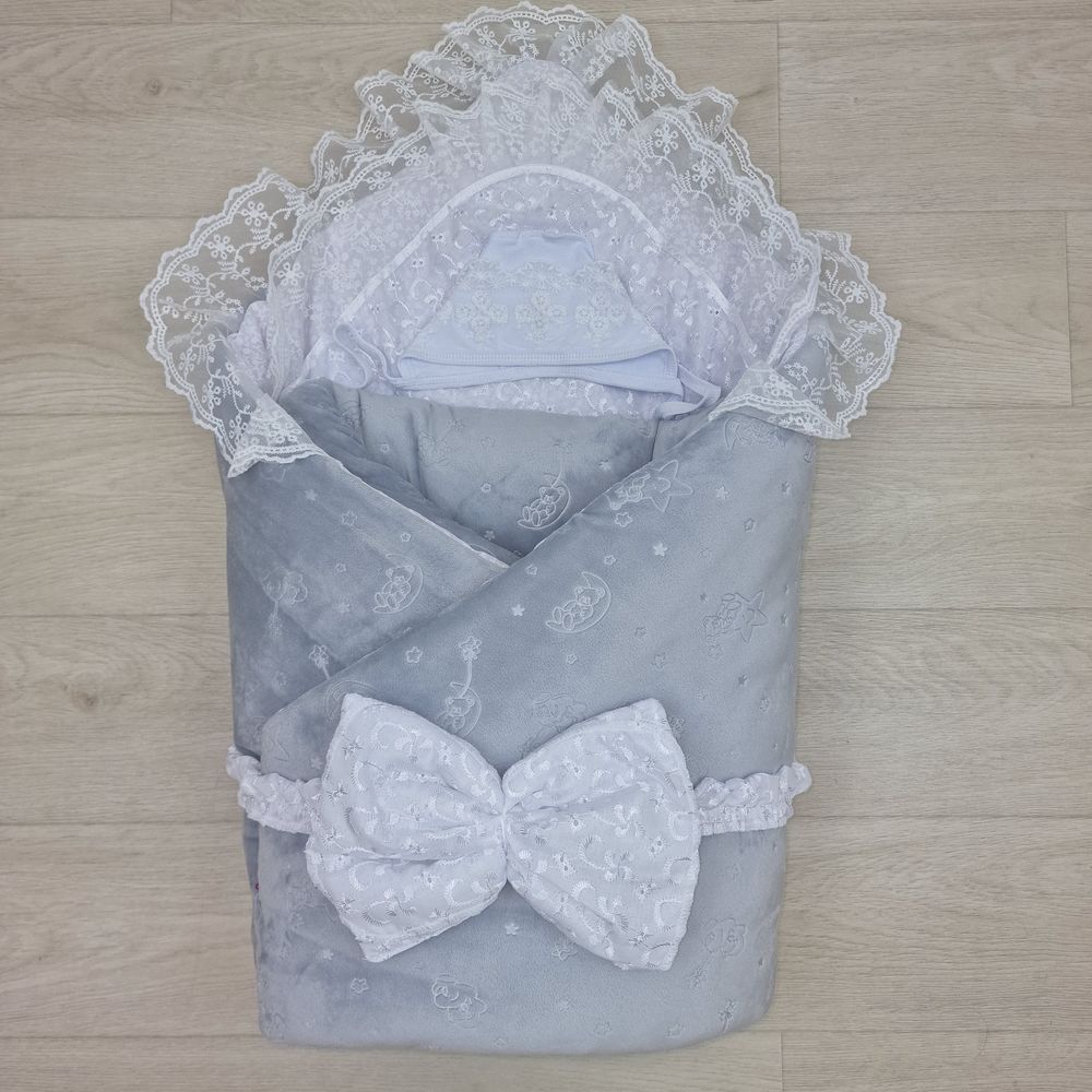 Комплект на выписку 4 пр: одеяло+уголок+чепчик+бант артикул анонс 1867в-0-1_к_16