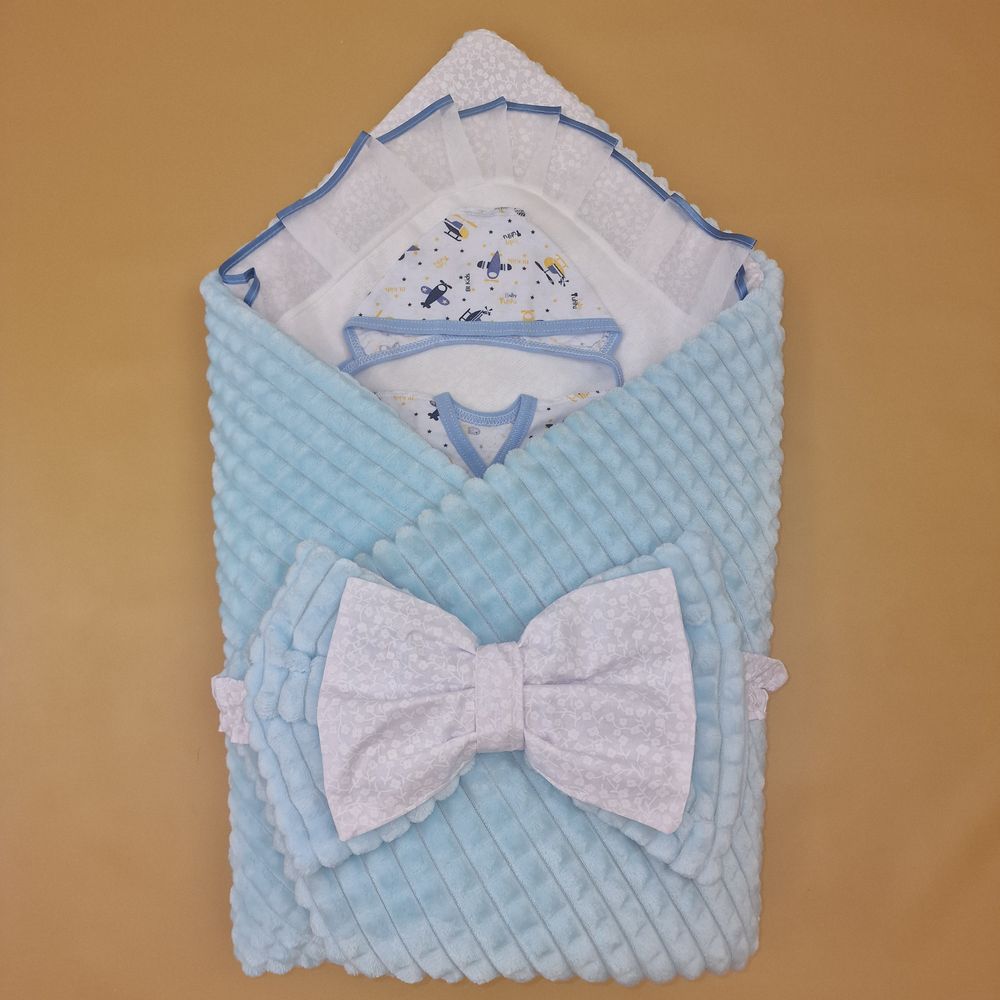 Комплект на выписку 6 пр: одеяло+уголок+распашонка+пеленка+чепчик+бант артикул анонс 1889в-0-2_о_12