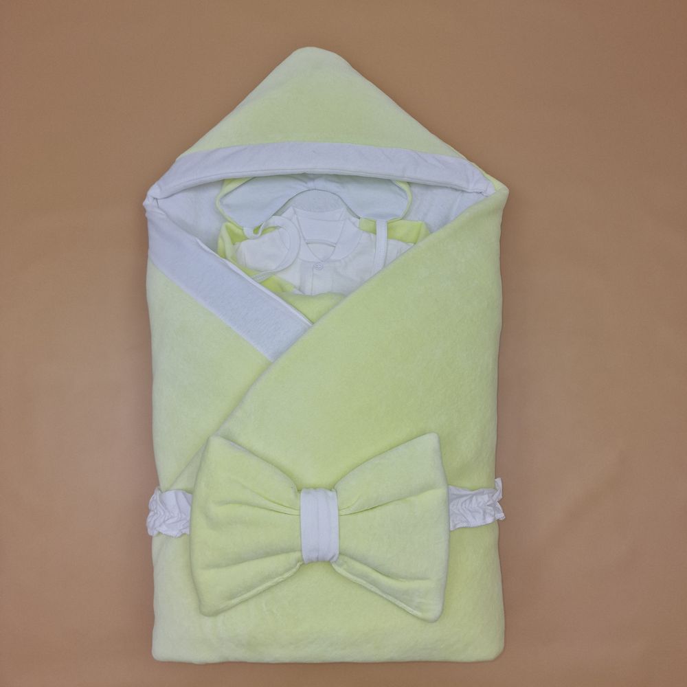 Комплект на выписку 7 пр: одеяло+уголок+конверт+кофточка+шапочка+ползунки+бант артикул анонс 1884в-1-1_о_28