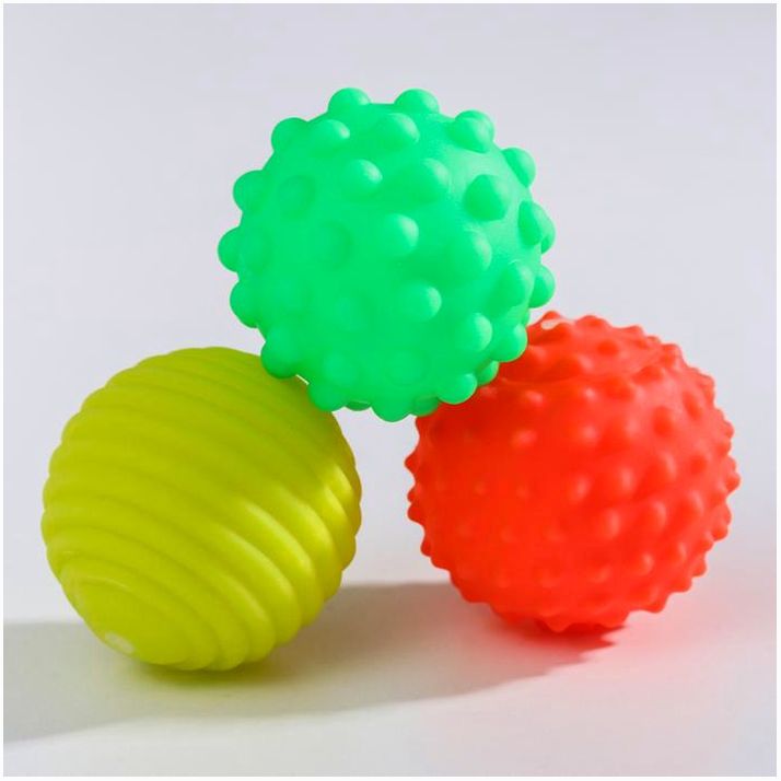 № 4916701 Набор развивающих тактильных мячиков «Фруктовая тусовка», с пищалкой, 3 шт, Крошка Я