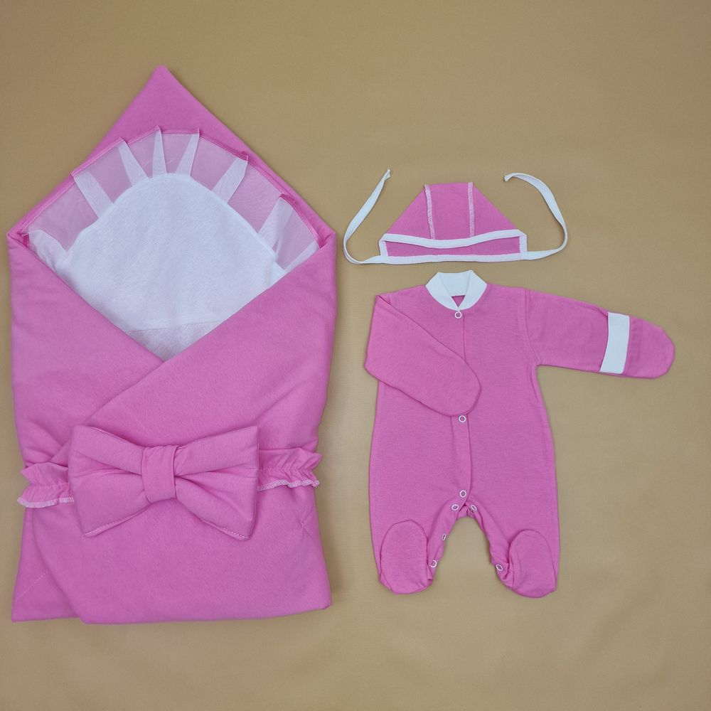 Комплект на выписку 5 пр: одеяло+уголок+комбинезон+чепчик+бант артикул анонс 1893к-0-1_к_08