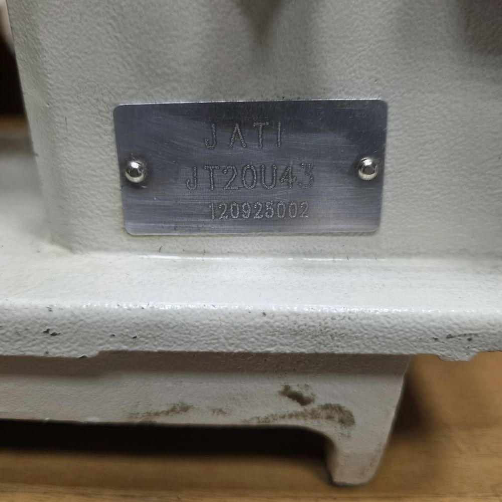 Картинка Швейная машина (прямостр/зигзаг) под ремонт без мотора (№ШвЗапч) от магазина Мир детей Товары для Новорожденных