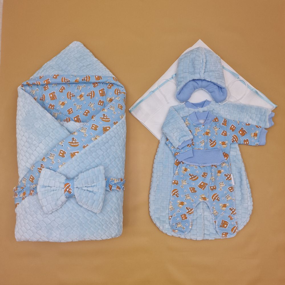 Комплект на выписку 7 пр: одеяло+уголок+конверт+кофточка+шапочка+ползунки+бант артикул анонс 1884в-1-2_о_27