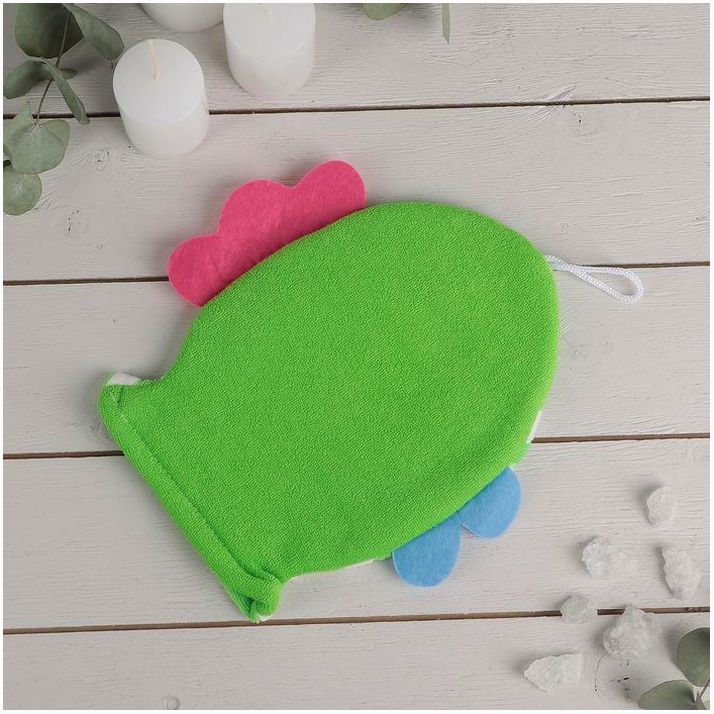 Картинка Мочалка-варежка детская для купания Доляна «Рыбка», 19?21 см, полосатая, цвет МИКС (№143045) от магазина Мир детей Товары для Новорожденных