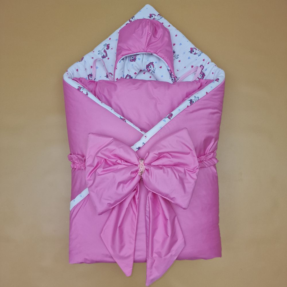 Комплект на выписку 5 пр: одеяло+комбинезон+шапочка+чепчик+бант артикул анонс 1892д-2-2_к_07